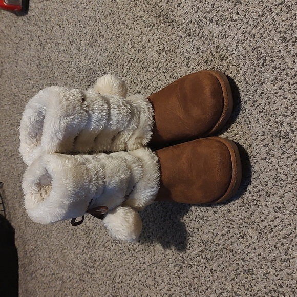 Makalu Girl Fur Boots - Picture 2 of 7